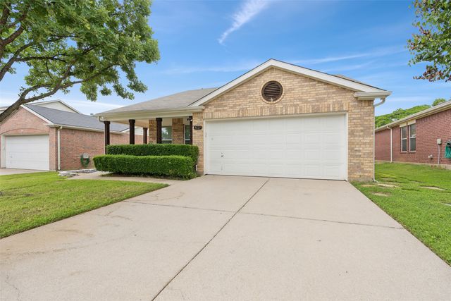 8821 Tumbleweed Drive, Cross Roads, TX 76227
