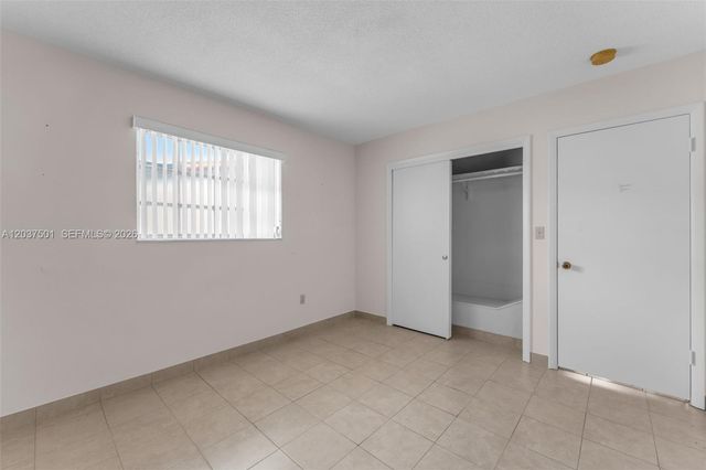 10842 SW 33rd Street, Miami, FL 33165