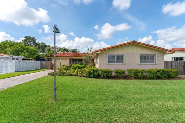 10842 SW 33rd Street, Miami, FL 33165