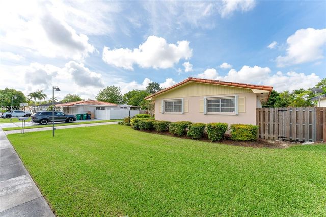 10842 SW 33rd Street, Miami, FL 33165