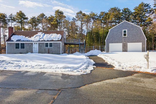 13 Pepper Lane, Harwich, MA 02645
