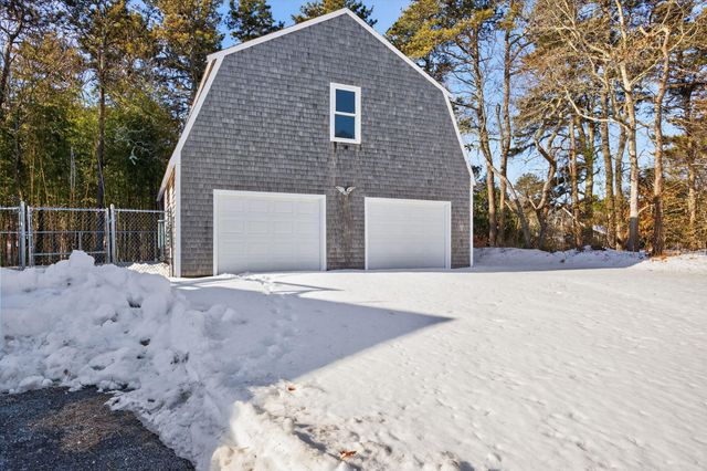 13 Pepper Lane, Harwich, MA 02645