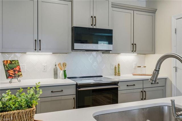 1040 Woodview Ridge Trail, Lewisville, NC 27023