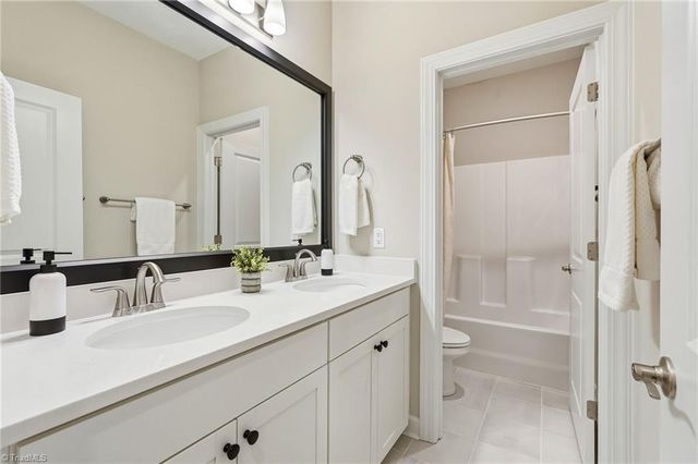 1040 Woodview Ridge Trail, Lewisville, NC 27023