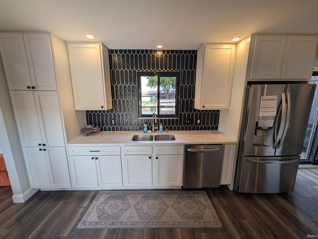 51173 Channel Court, Elkhart, IN 46514