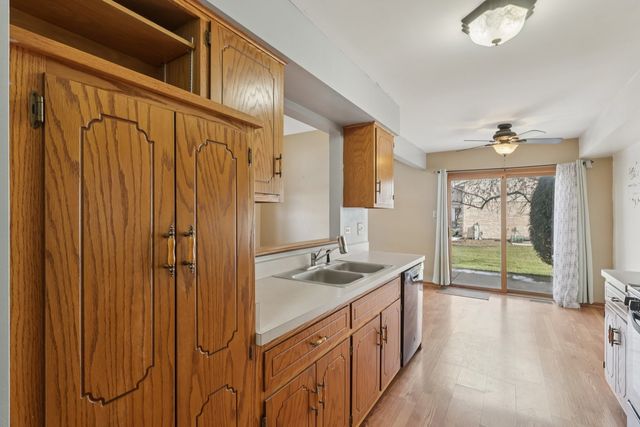 12539 S Quinn Drive 402, Alsip, IL 60803