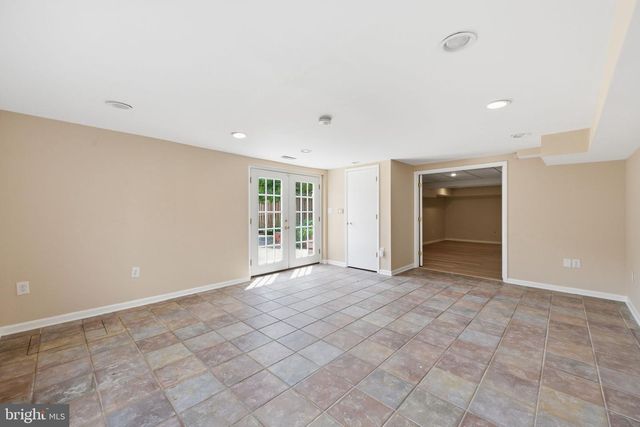 512 DENNIS AVE, Silver Spring, MD 20901
