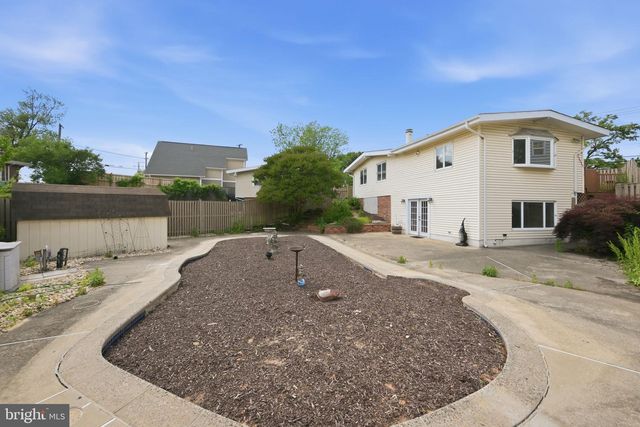 512 DENNIS AVE, Silver Spring, MD 20901