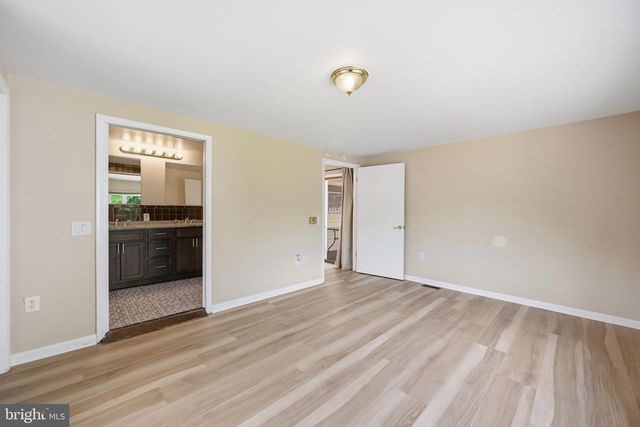 512 DENNIS AVE, Silver Spring, MD 20901