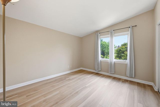 512 DENNIS AVE, Silver Spring, MD 20901