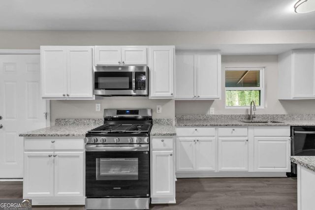 5521 E Wind Drive SW, Lilburn, GA 30047