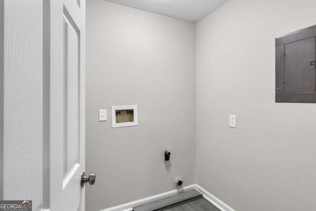 5521 E Wind Drive SW, Lilburn, GA 30047