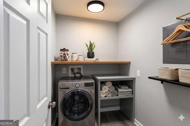 5521 E Wind Drive SW, Lilburn, GA 30047