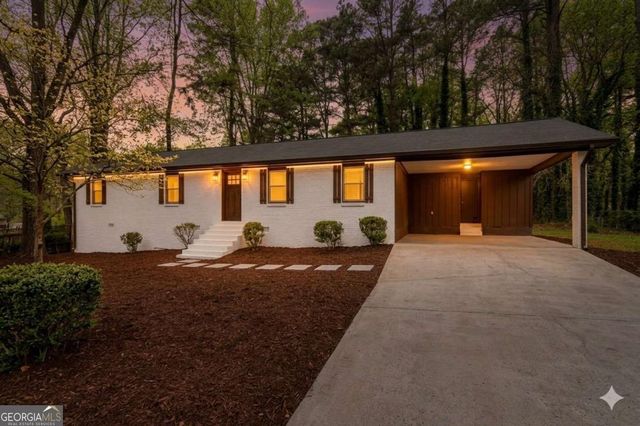 5521 E Wind Drive SW, Lilburn, GA 30047