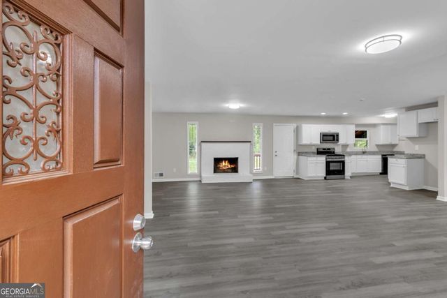 5521 E Wind Drive SW, Lilburn, GA 30047