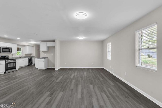 5521 E Wind Drive SW, Lilburn, GA 30047