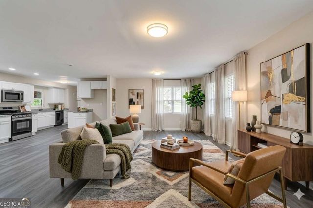 5521 E Wind Drive SW, Lilburn, GA 30047