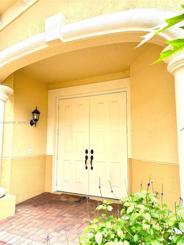 1695 Passion Vine Circle 221, Weston, FL 33326