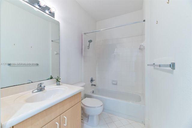 1695 Passion Vine Circle 221, Weston, FL 33326