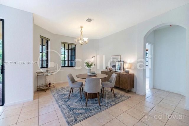 1695 Passion Vine Circle 221, Weston, FL 33326