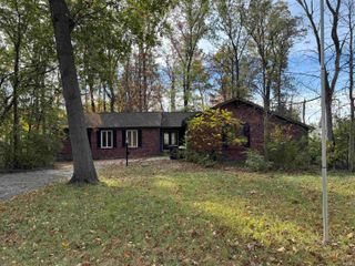 404 Shadyhurst Drive, Fort Wayne, IN 46825