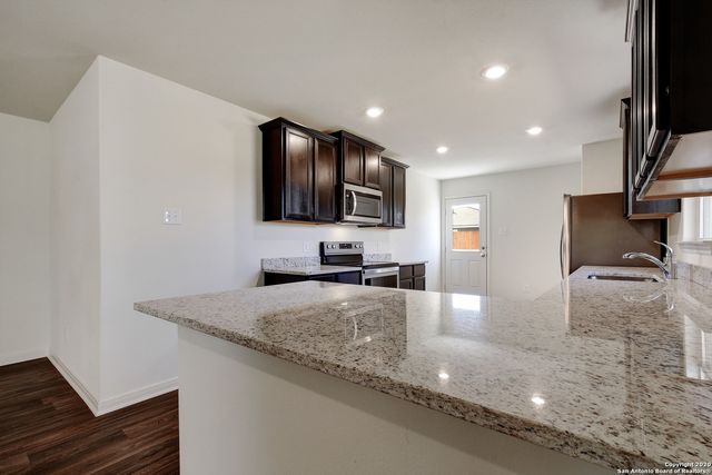 11824 Luckey Villa, San Antonio, TX 78252