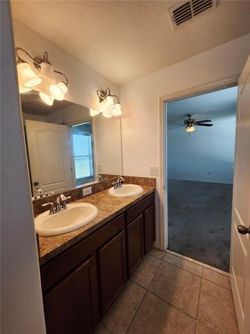 949 SEMINOLE SKY DRIVE, Ruskin, FL 33570