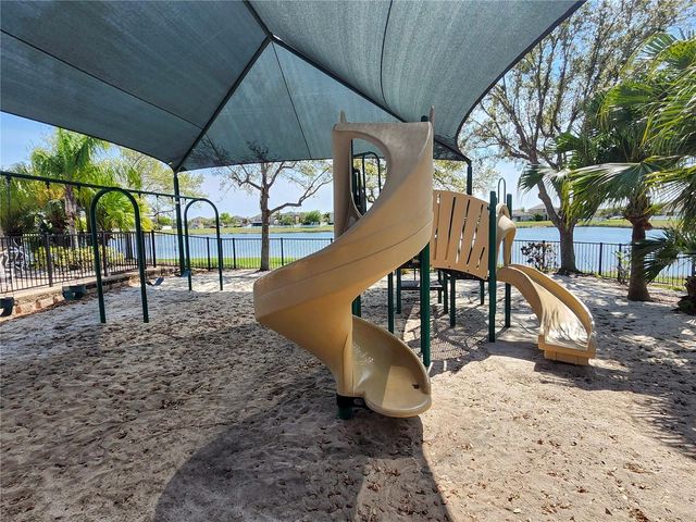 949 SEMINOLE SKY DRIVE, Ruskin, FL 33570