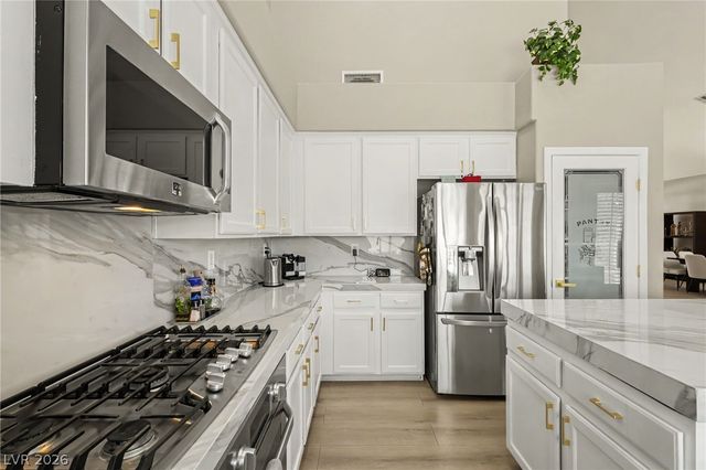 9521 Marina Valley Avenue, Las Vegas, NV 89147