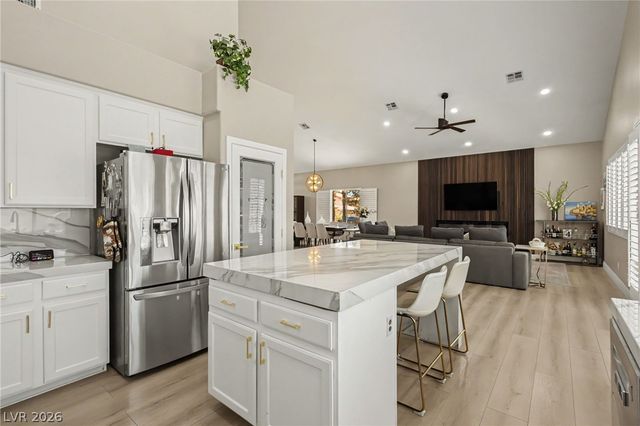 9521 Marina Valley Avenue, Las Vegas, NV 89147