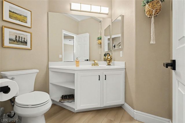9521 Marina Valley Avenue, Las Vegas, NV 89147