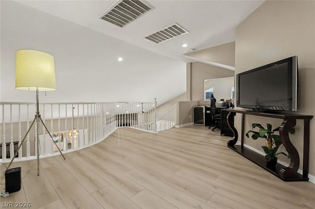 9521 Marina Valley Avenue, Las Vegas, NV 89147