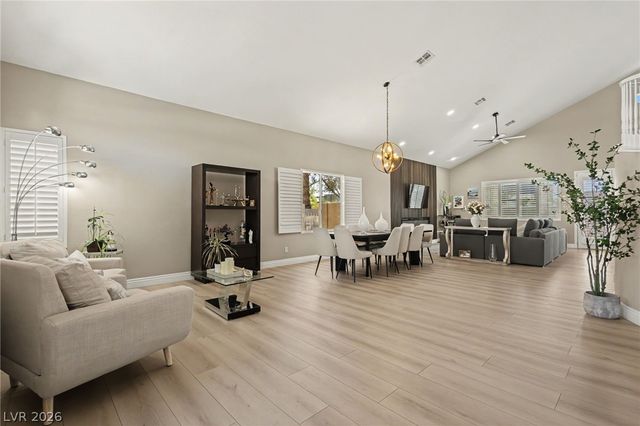 9521 Marina Valley Avenue, Las Vegas, NV 89147