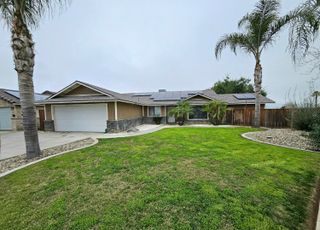 724 E Kanai Avenue, Porterville, CA 93257