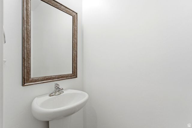 10847 S BIG MEADOW DR, South Jordan, UT 84009