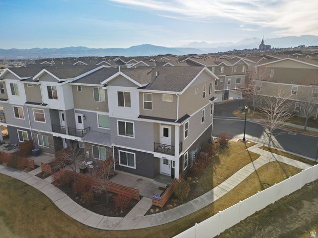 10847 S BIG MEADOW DR, South Jordan, UT 84009