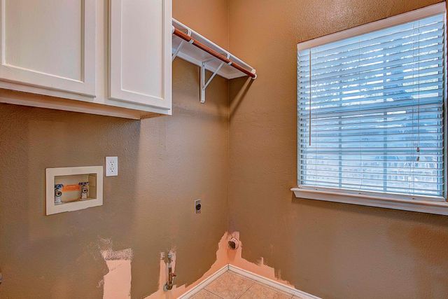1708 Woods BLVD, Round Rock, TX 78681