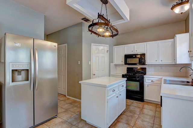 1708 Woods BLVD, Round Rock, TX 78681