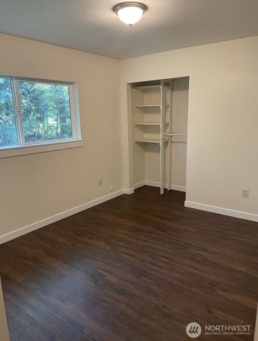 102 Garden Hill Road W, Elma, WA 98541