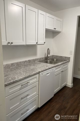 102 Garden Hill Road W, Elma, WA 98541