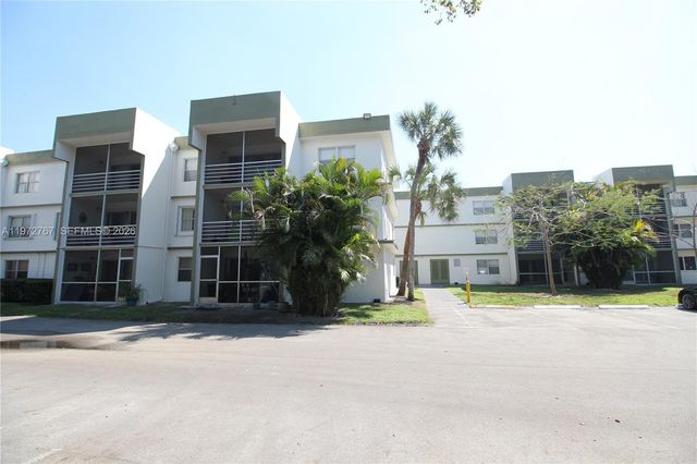 4235 N University Dr 302, Sunrise, FL 33351