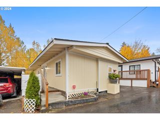 8525 Se Orchard Ln #37, Happy Valley, OR 97086