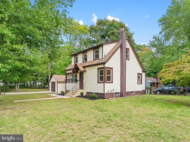 30 OAK LN, Lindenwold, NJ 08021