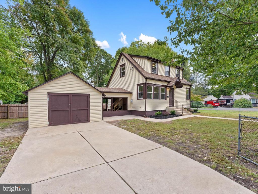 30 OAK LN, Lindenwold, NJ 08021 — exterior
