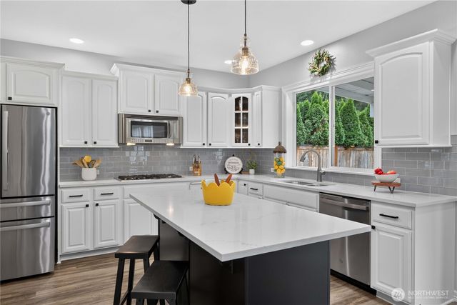 21217 SE 260th Street, Maple Valley, WA 98038
