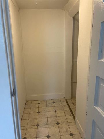 1465 N Grant Avenue, Springfield, MO 65802