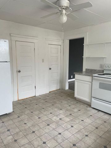 1465 N Grant Avenue, Springfield, MO 65802