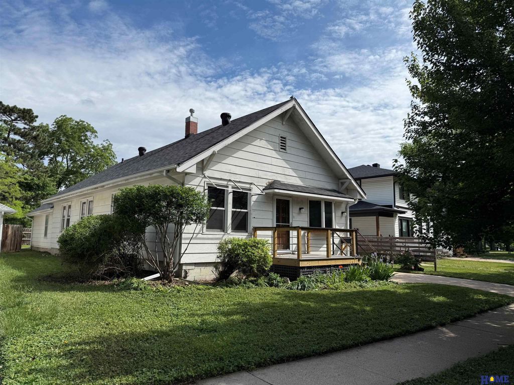 2726 Sewell Street, Lincoln, NE 68502