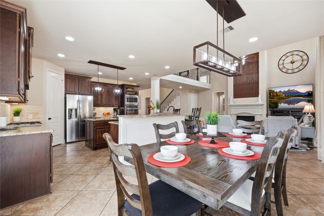 175 Wade Pointe Drive, Montgomery, TX 77316