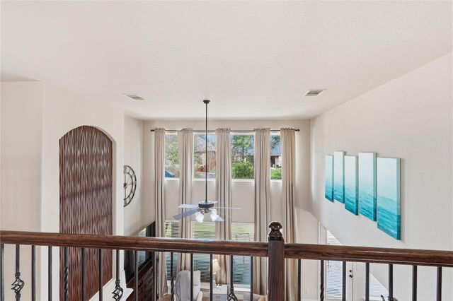 175 Wade Pointe Drive, Montgomery, TX 77316